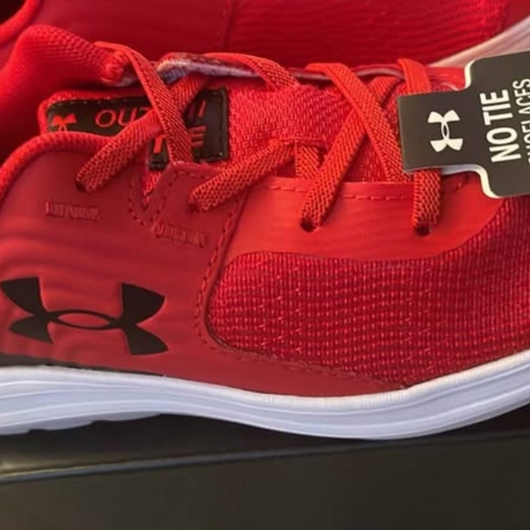 BRAND NEW boy youth under armour bps outhustle red shoes size 1Y (no tie laces) - Picture 4 of 6